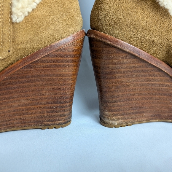 UGG Australia Aubrie Tan Suede Wood Wedge Heel Size 6 Winter Boots Women - Picture 8 of 11